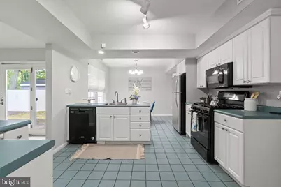 156 St Moritz, Sicklerville, NJ 08081 - Photo 11