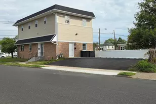 102 E Clements Bridge Rd, Runnemede, NJ 08078 - Photo 3