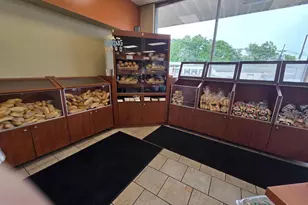 102 E Clements Bridge Rd, Runnemede, NJ 08078 - Photo 15