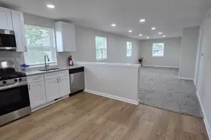 102 E Clements Bridge Rd, Runnemede, NJ 08078 - Photo 3