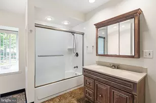 1025 Owl Ln, Cherry Hill, NJ 08003 - Photo 39