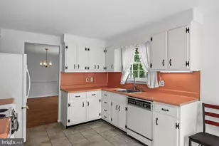 104 Nantucket Dr, Cherry Hill, NJ 08034 - Photo 11