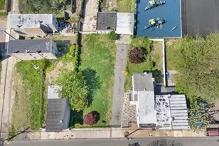 735 Cherry St, Camden, NJ 08103 - Photo 1