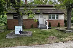 903 Aston Martin Dr, Lindenwold, NJ 08021 - Photo 1