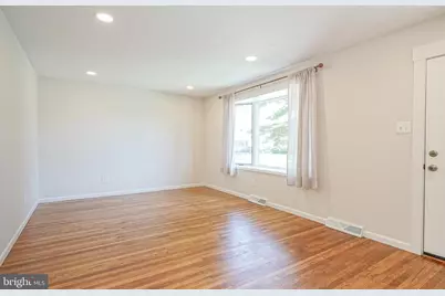 282 Mc Clelland Avenue, Bellmawr, NJ 08031 - Photo 11