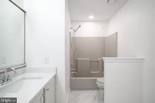 18 Brearly Dr, Sicklerville, NJ 08081 - Photo 31