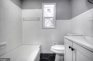 1327 Jackson St, Camden, NJ 08104 - Photo 23