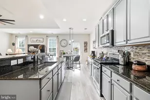 323 Bittlewood Ave, Berlin, NJ 08009 - Photo 23