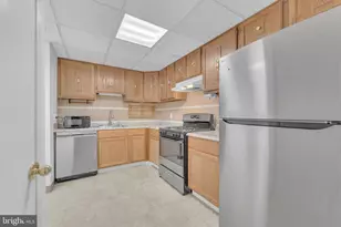 2208 Greenwood Dr, Lindenwold, NJ 08021 - Photo 9