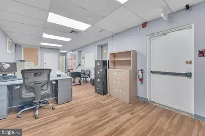 325 Vine Street, Camden, NJ 08102 - Photo 27