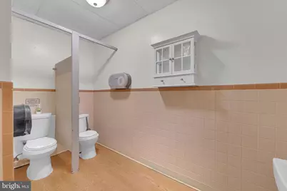 325 Vine Street, Camden, NJ 08102 - Photo 35
