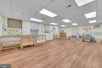 325 Vine Street, Camden, NJ 08102 - Photo 21