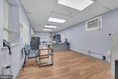 325 Vine Street, Camden, NJ 08102 - Photo 29