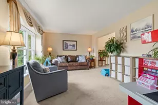 2 Farnham Ct, Clementon, NJ 08021 - Photo 3