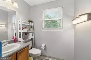 2 Farnham Ct, Laurel Springs, NJ 08021 - Photo 15