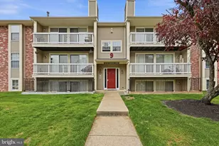 100 Kenwood Dr, Sicklerville, NJ 08081 - Photo 1
