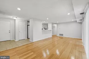 100 Kenwood Dr, Sicklerville, NJ 08081 - Photo 9