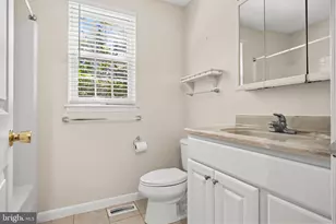 8 Chatham Dr, Voorhees, NJ 08043 - Photo 25