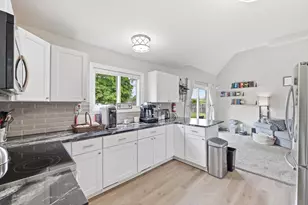 30 Pershing Ln, Sicklerville, NJ 08081 - Photo 9