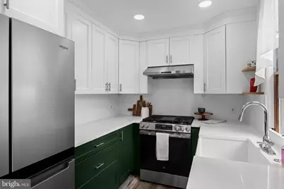 18 E Madison Avenue, Collingswood, NJ 08108 - Photo 17