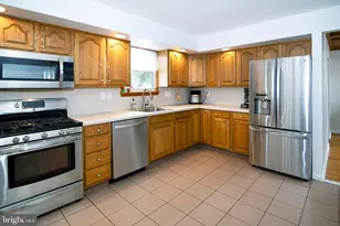 52 Springlane Dr, Gloucester Township, NJ 08012 - Photo 9