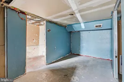 22 Terrace Avenue, Camden, NJ 08105 - Photo 25