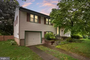 136 Ridge Cir, Cherry Hill, NJ 08002 - Photo 1