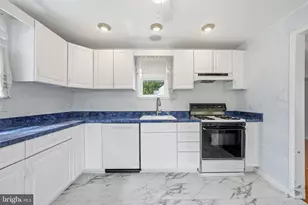 25 E Maiden Ln, Somerdale, NJ 08083 - Photo 17
