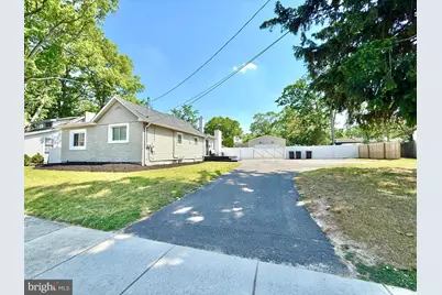 16 E 9th Avenue, Pine Hill, NJ 08021 - Photo 3