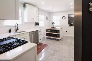 11 Mill Ct, Sicklerville, NJ 08081 - Photo 15
