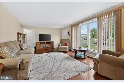 2 Surrey Court, Cherry Hill, NJ 08034 - Photo 9