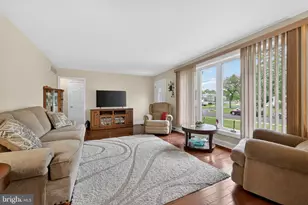 2 Surrey Ct, Cherry Hill, NJ 08034 - Photo 9