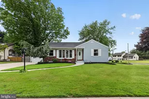 2 Surrey Ct, Cherry Hill, NJ 08034 - Photo 3