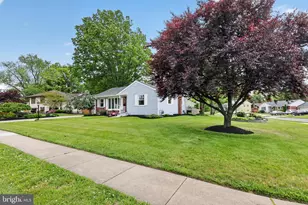 2 Surrey Ct, Cherry Hill, NJ 08034 - Photo 5