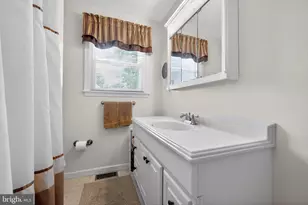 2 Surrey Ct, Cherry Hill, NJ 08034 - Photo 25