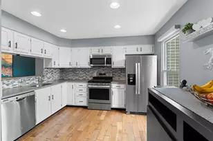 72 Pebble Ln, Gloucester Township, NJ 08012 - Photo 9