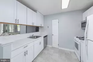 37 Ray Smith Rd, Sicklerville, NJ 08081 - Photo 7
