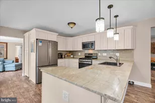 75 Gardens Ave, Berlin, NJ 08009 - Photo 7