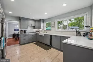 11 Bellows Ln, Cherry Hill, NJ 08002 - Photo 9