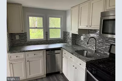 32 S Clementon Avenue, Clementon, NJ 08021 - Photo 17