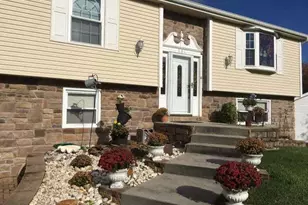 131 Sturbridge Dr, Sicklerville, NJ 08081 - Photo 1