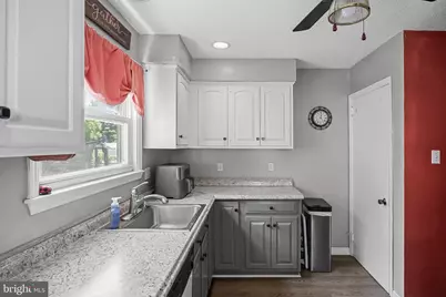 7458 Collins Avenue, Pennsauken, NJ 08109 - Photo 13