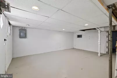 1067 S Merrimac Road, Camden, NJ 08104 - Photo 29
