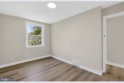 1067 S Merrimac Road, Camden, NJ 08104 - Photo 23