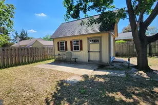 110 Lake Ave, Gloucester Township, NJ 08029 - Photo 5