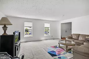 25 Woodbury Dr, Cherry Hill, NJ 08003 - Photo 9