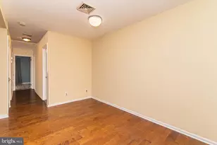 205 Elmtowne Blvd, Hammonton, NJ 08037 - Photo 7