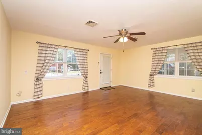 205 Elmtowne Boulevard, Hammonton, NJ 08037 - Photo 9