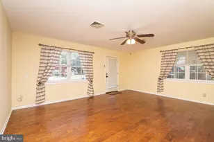 205 Elmtowne Blvd, Hammonton, NJ 08037 - Photo 9