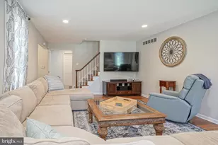 8 Brondesbury Dr, Cherry Hill, NJ 08003 - Photo 5